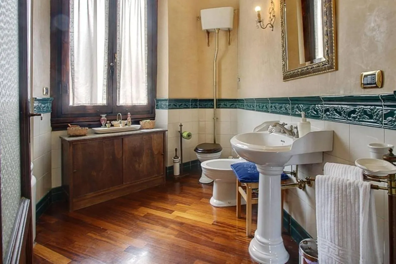 D'Home Firenze 0*,